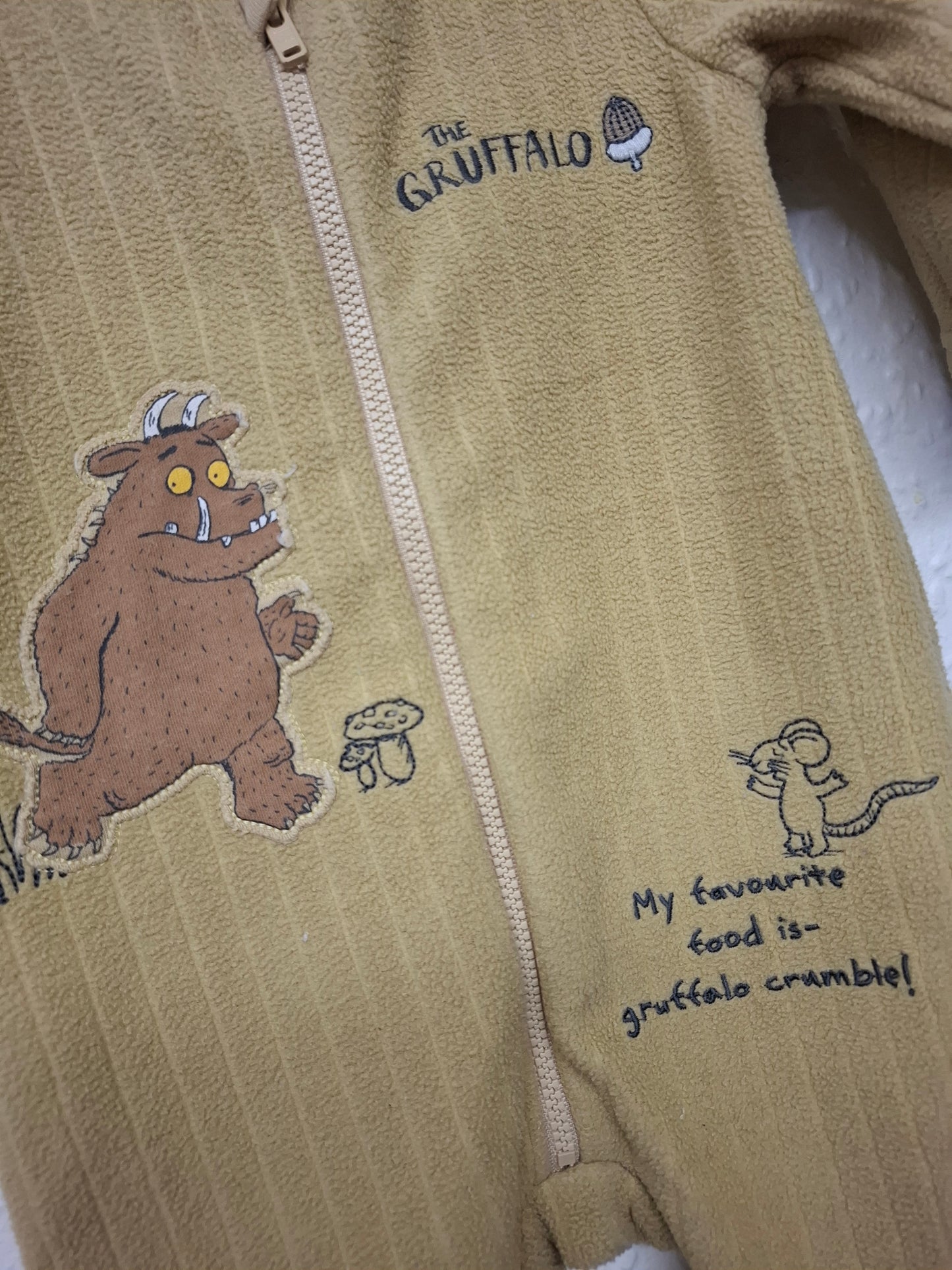 0-3 months: Gruffalo Fleecy Sleepsuit