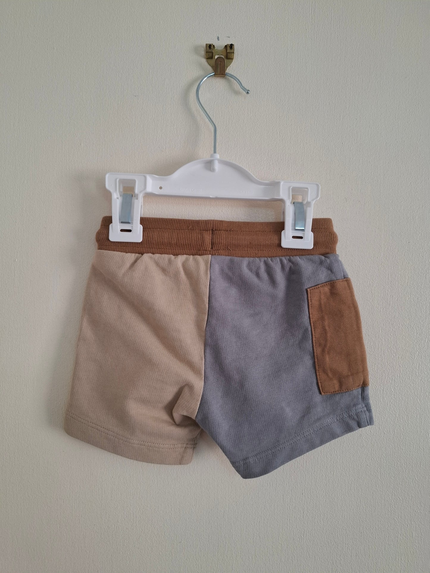 6-9m: Next Block Colour Shorts