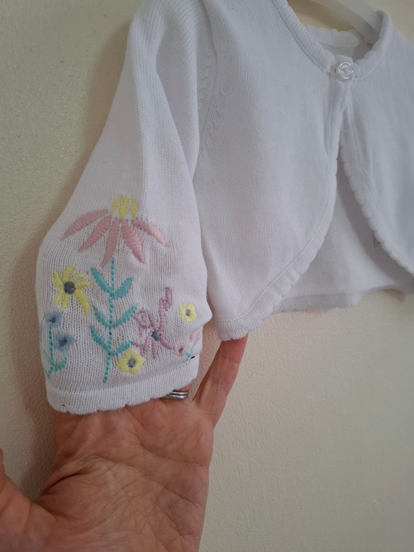 0-3m: Delicate Embroidered Cardigan