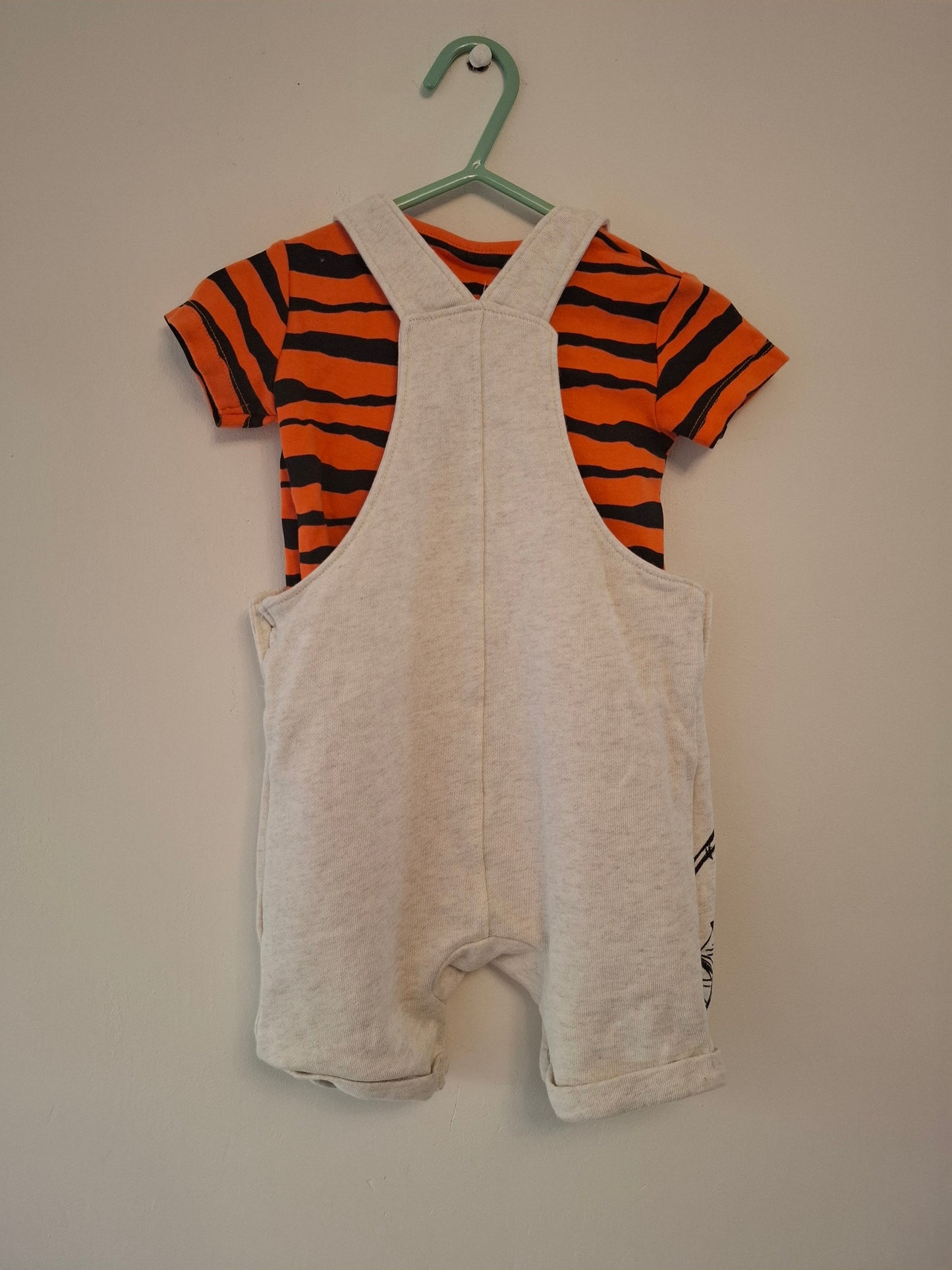 12-18m: Disney Baby Tigger Dungaree Set