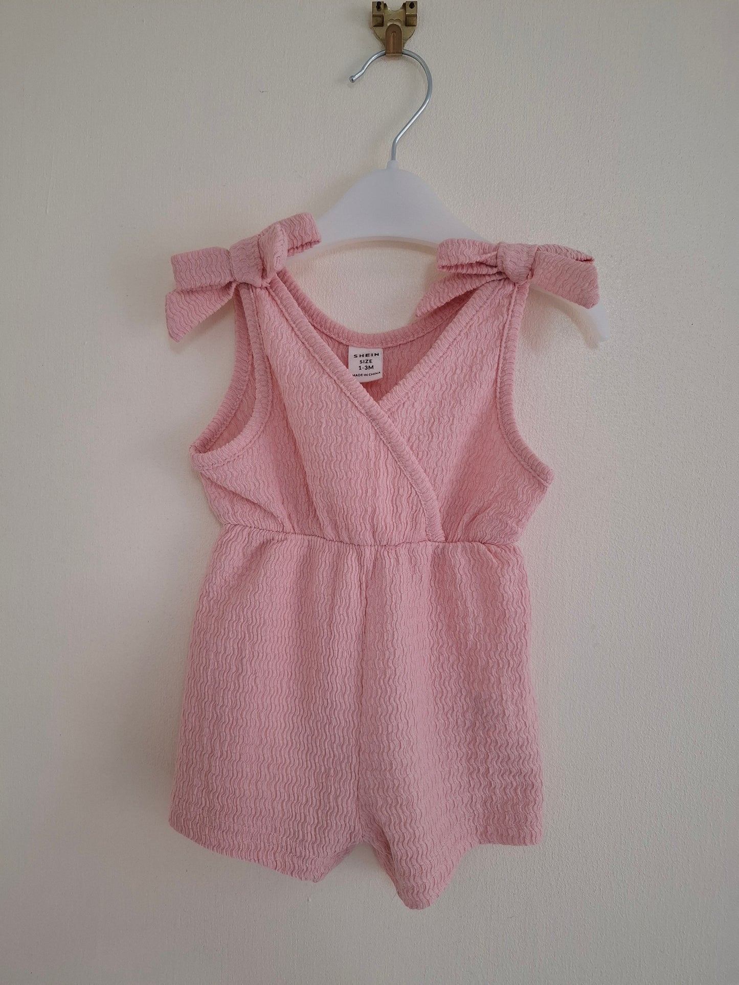 0-3m: Pink playsuit