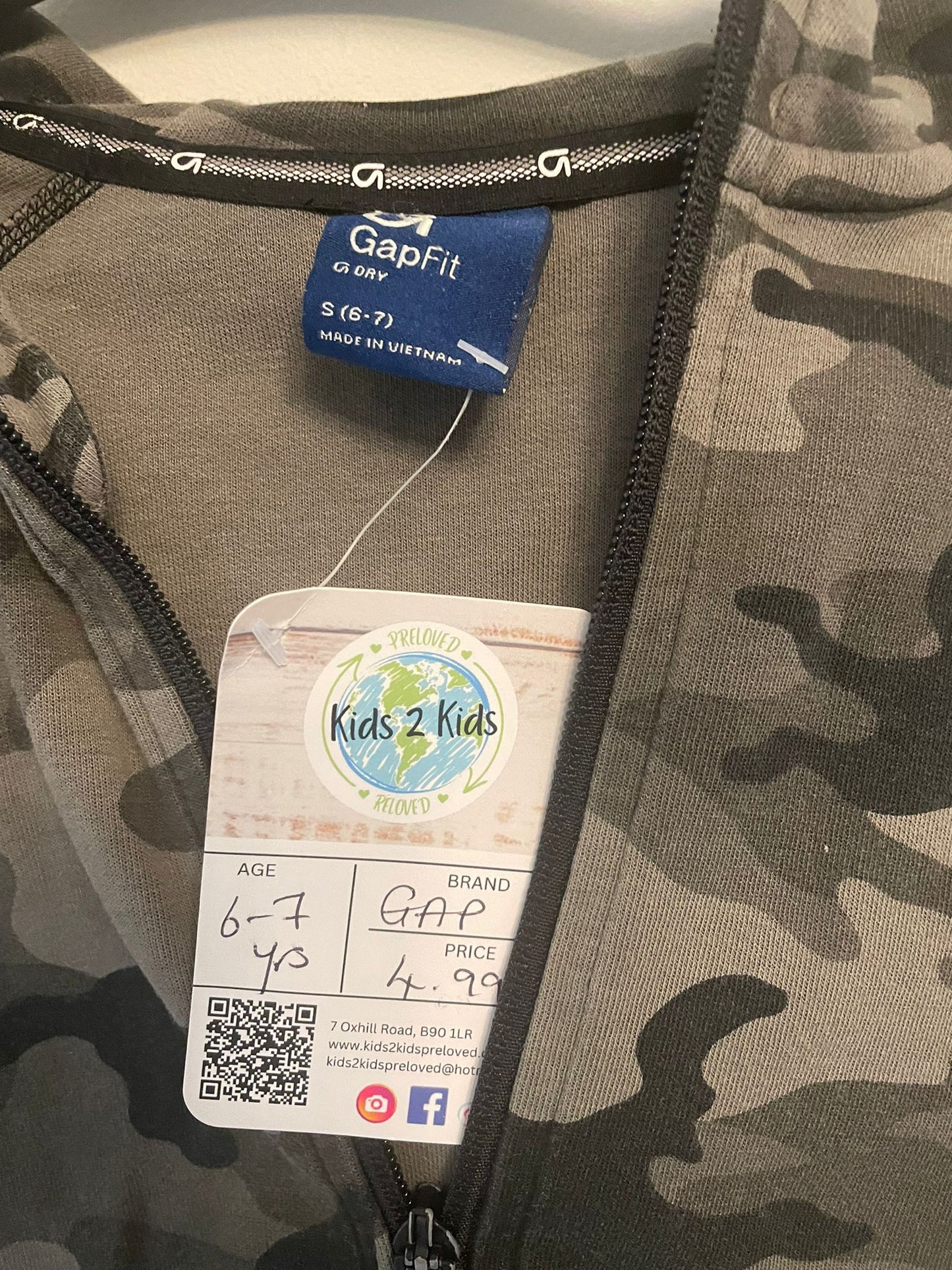 6-7y: GAP Camouflage Zip Up Hoody