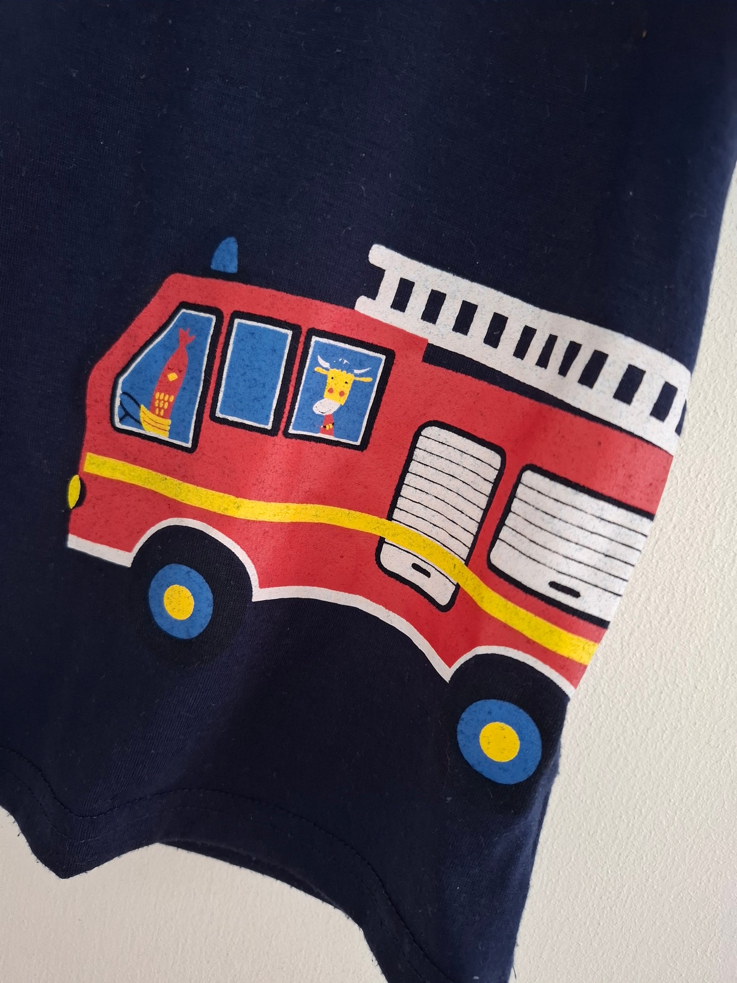 5y: Navy Fire Engine T-shirt