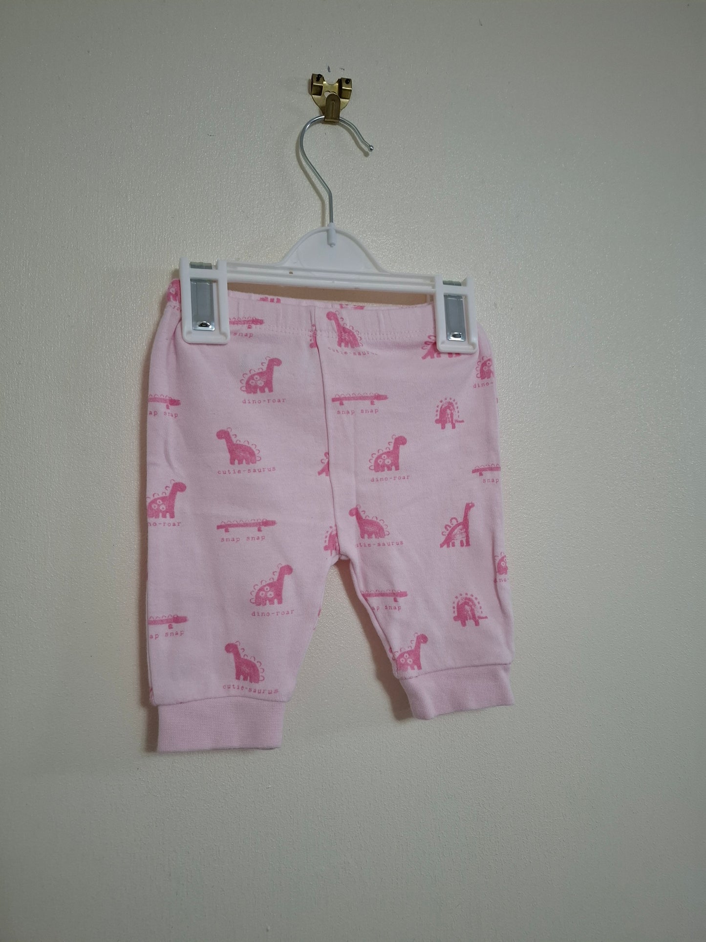 0-3m: Cotton Dino Pyjamas