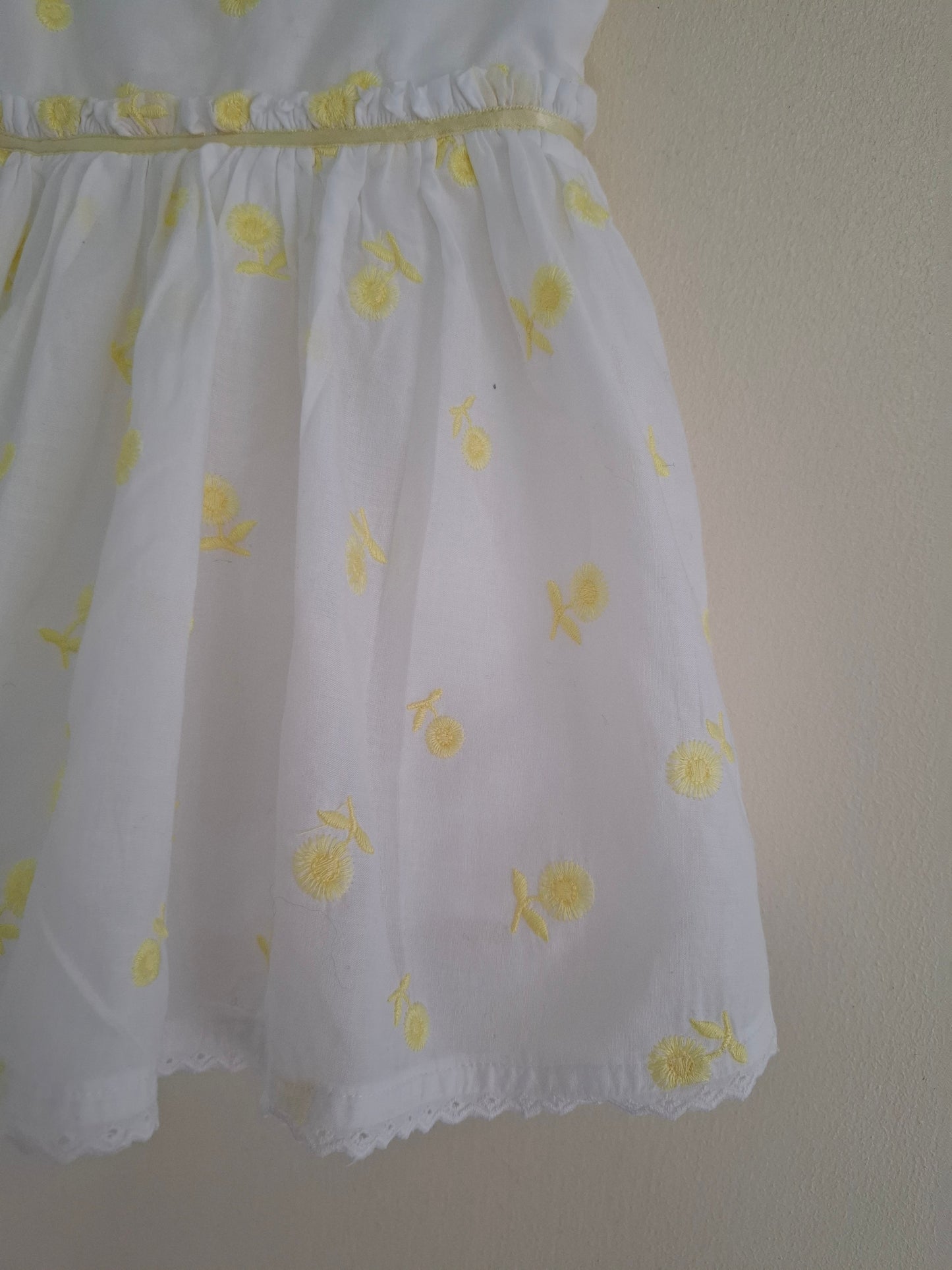 0-3m: Beautiful Embroidered Party Dress