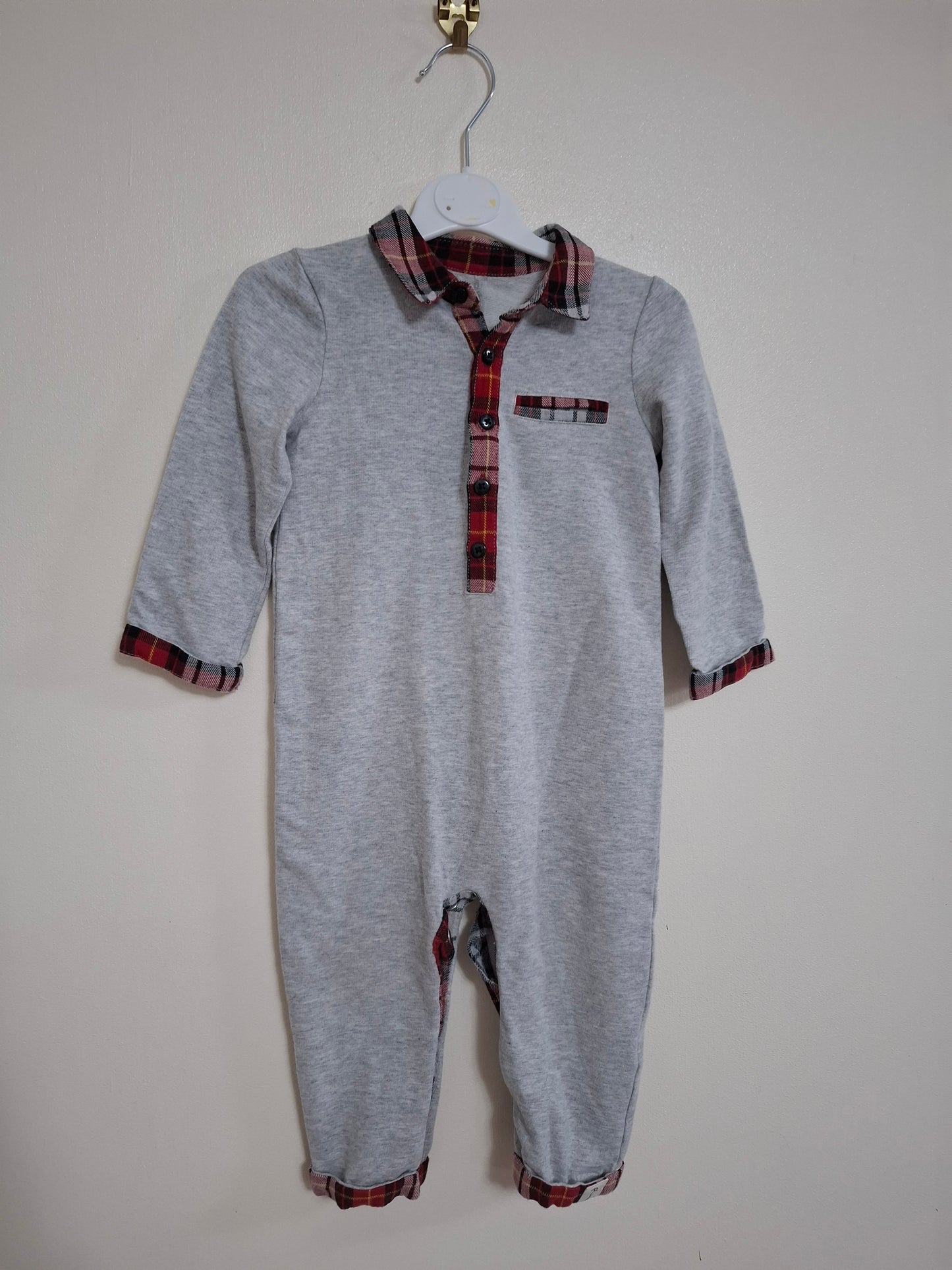 12-18m: Tartan Detail Sleepsuit