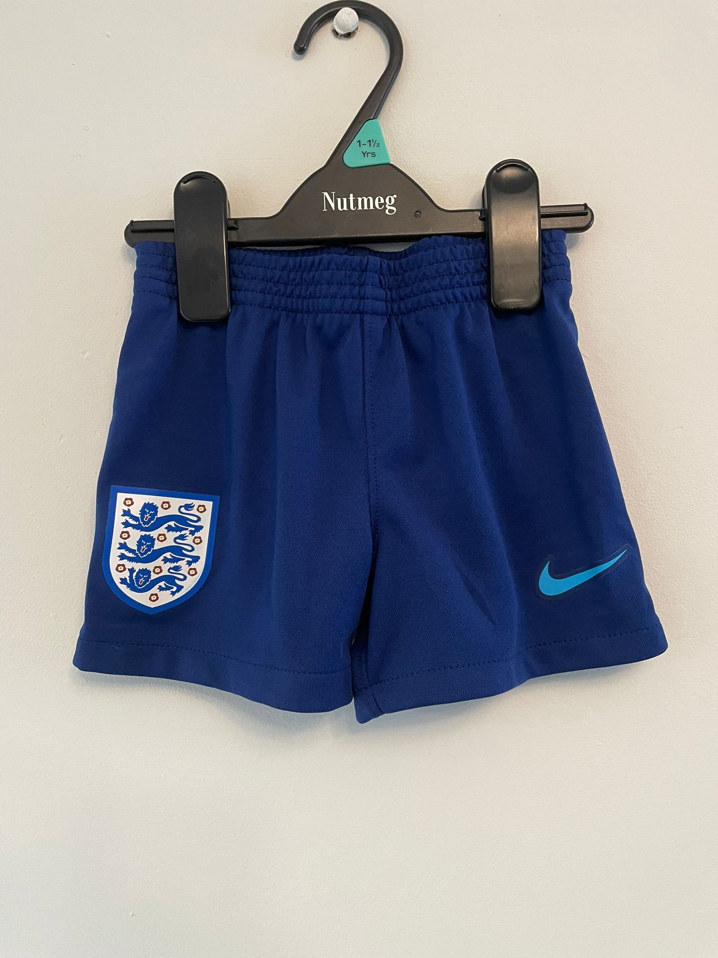 12-18m: Nike England Kit