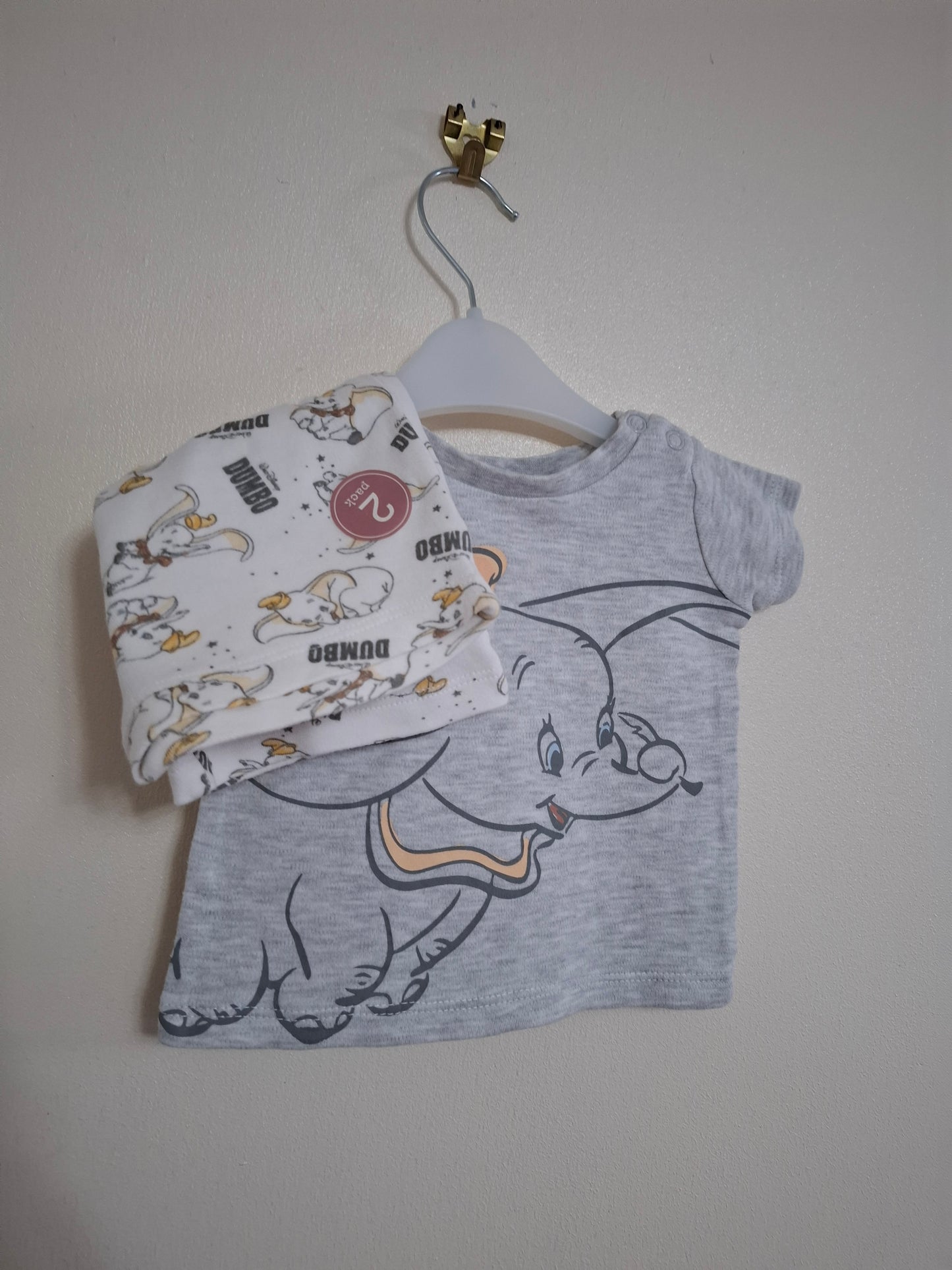 0-3m: Dumbo Shorts set