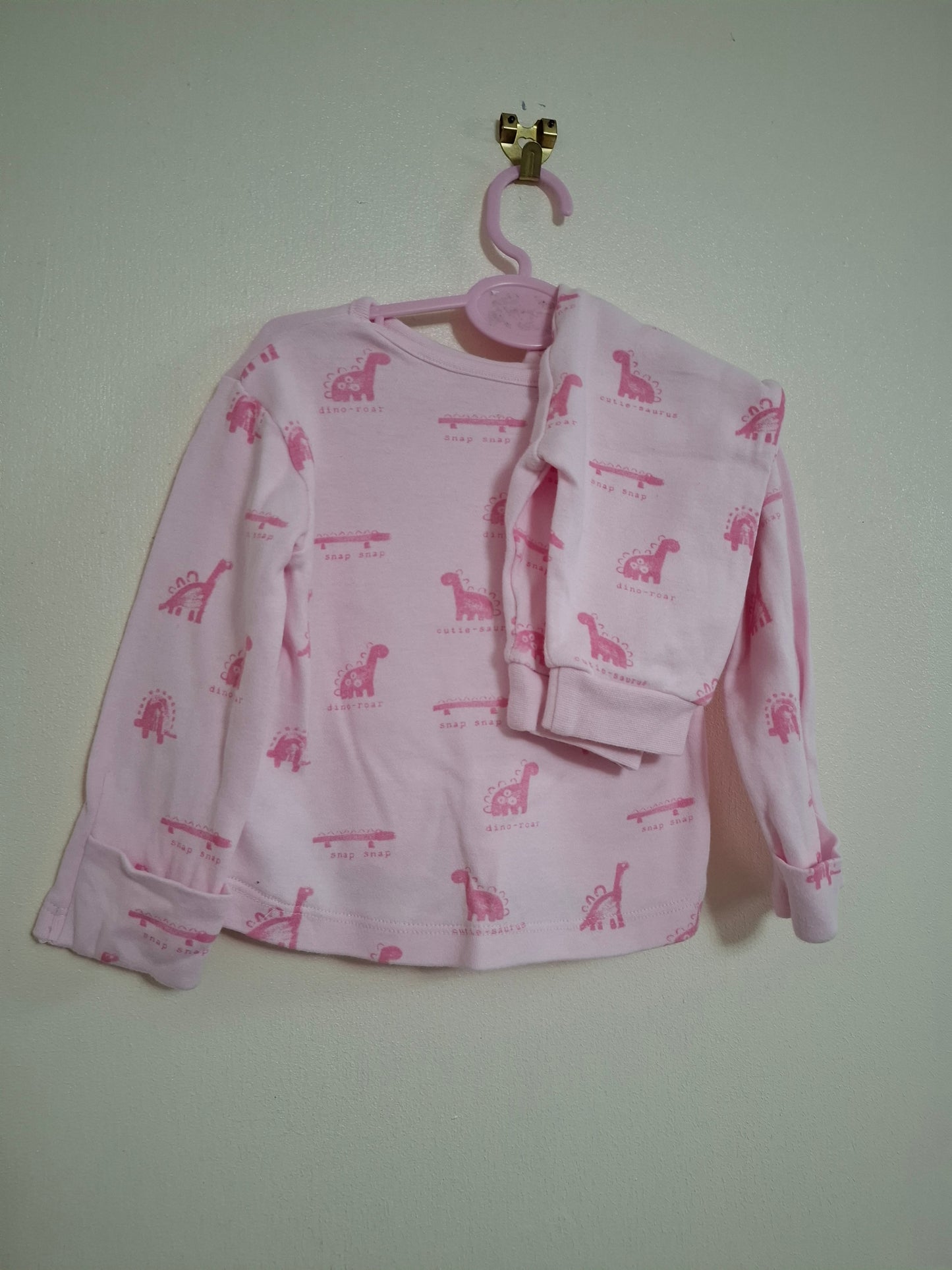 0-3m: Cotton Dino Pyjamas