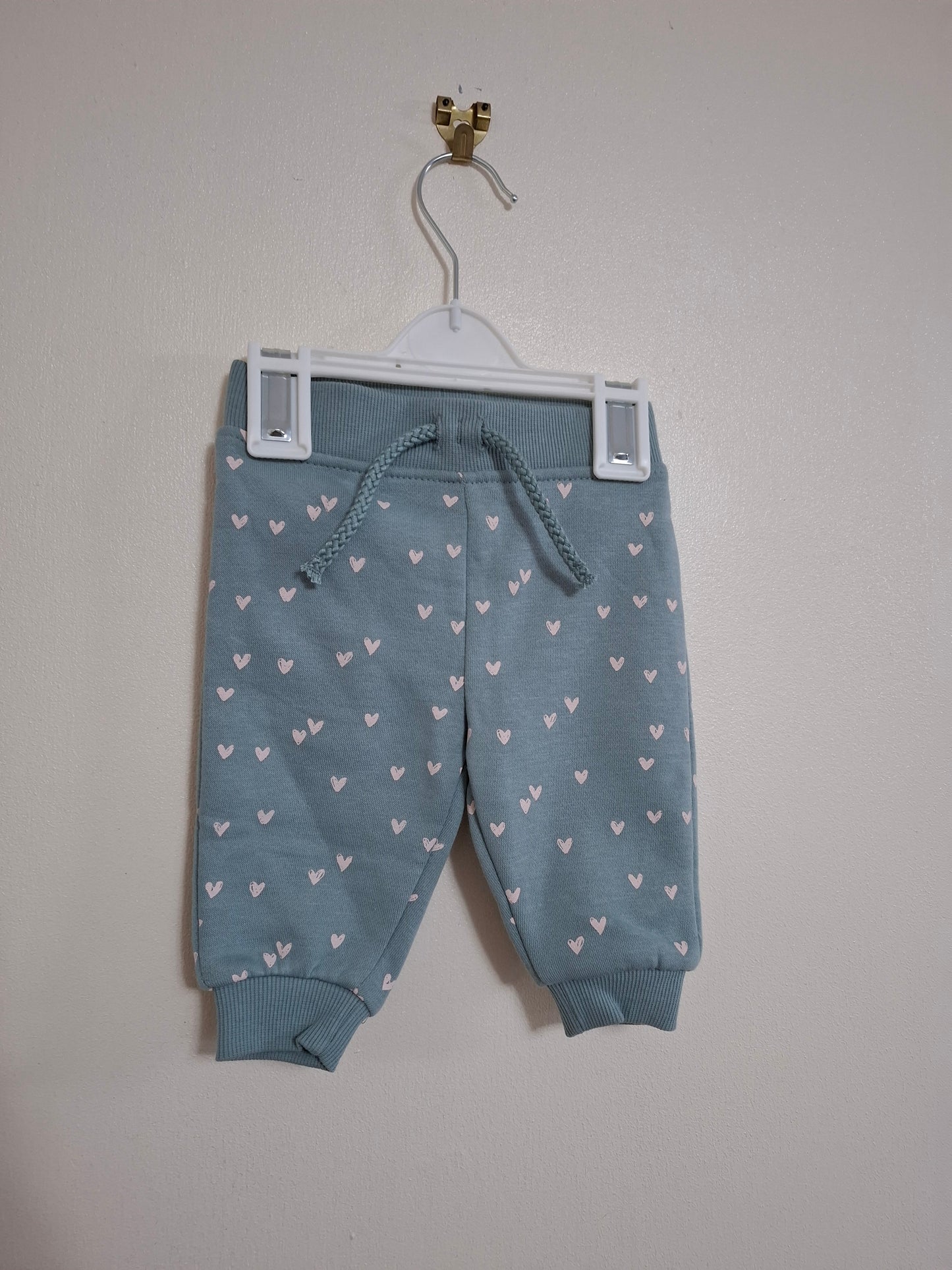 0-3m: Sage Green Jersey/ Jogger Set