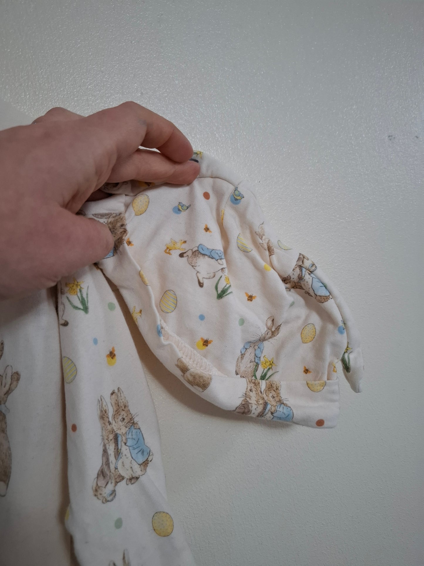 0-3m: "My little Easter bunny" embroidered sleepsuit and matching hat