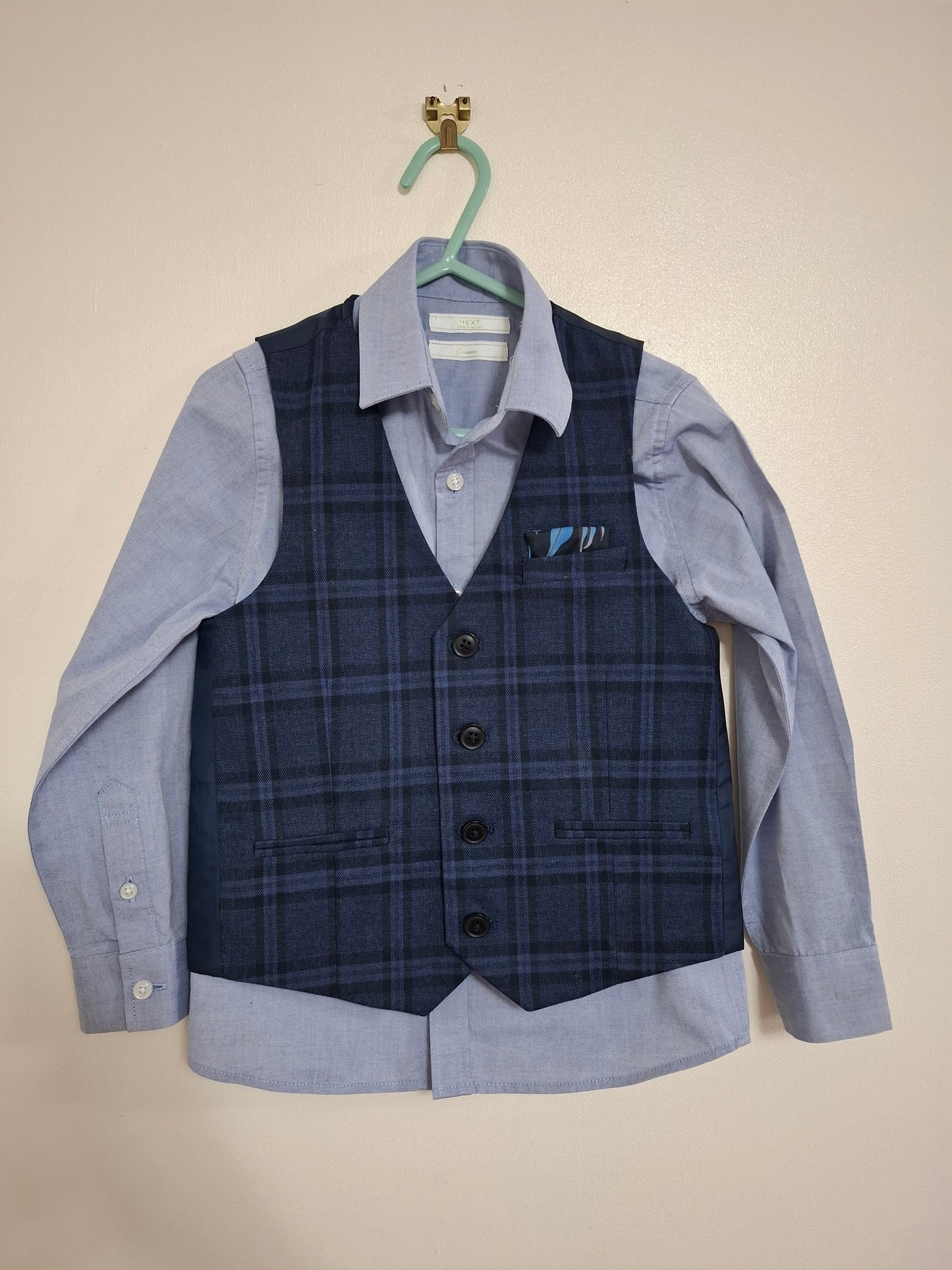 5y: Next Blue Check 3 Piece Set (trousers are 4y)