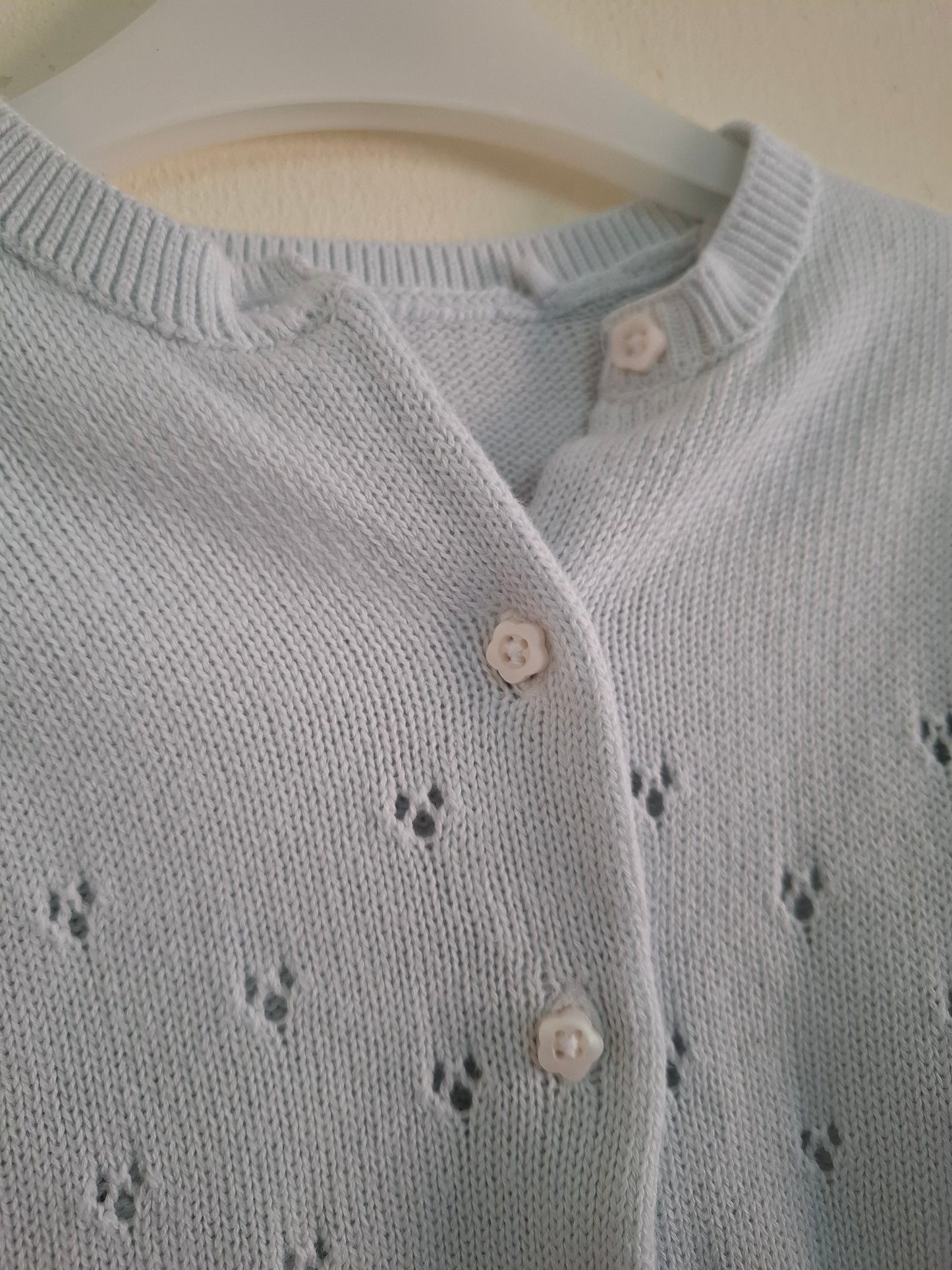 0-3m: Delicate Pale Blue Cardigan