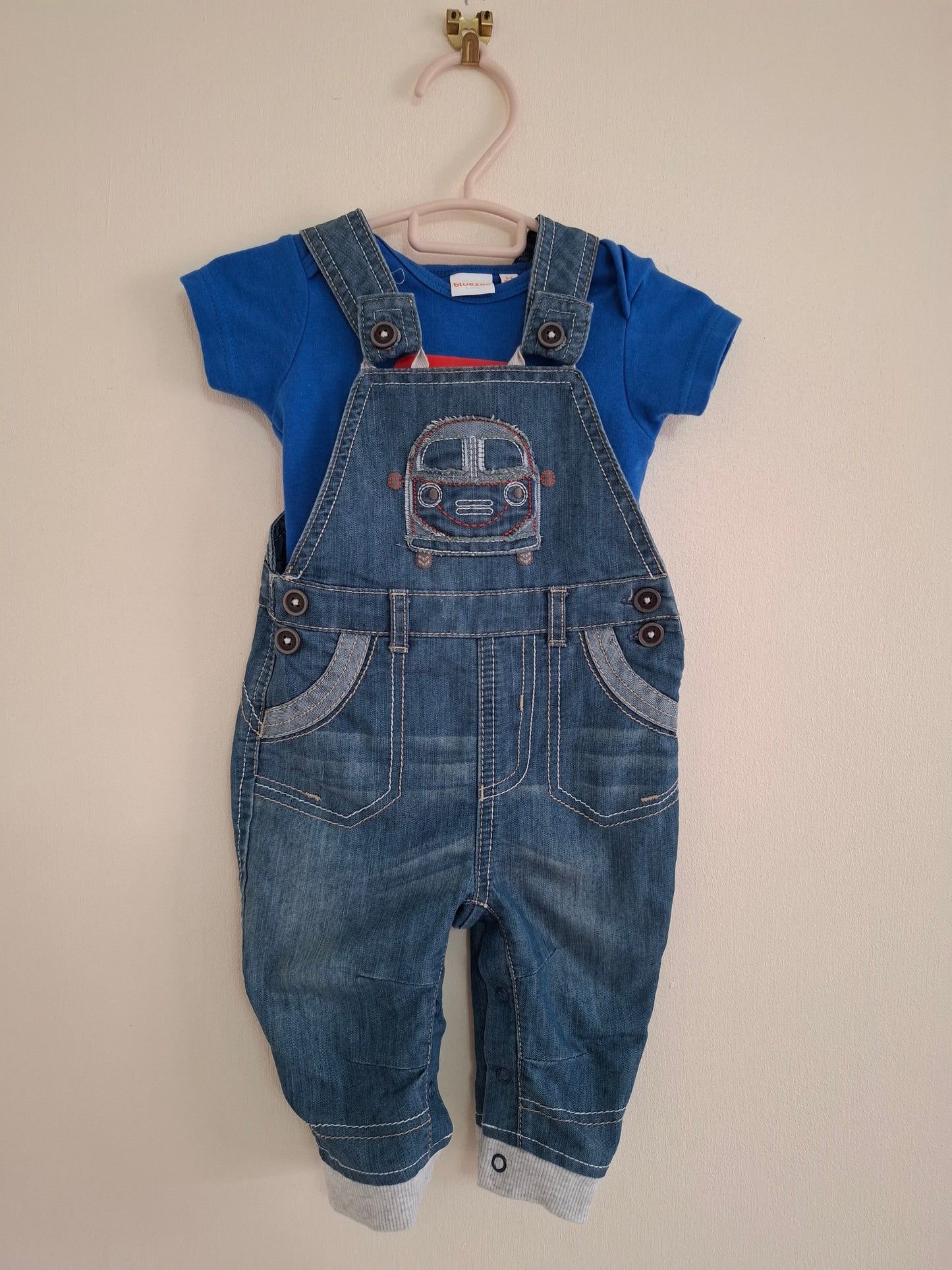 6-9m: Vehicle Themed Dungaree Set