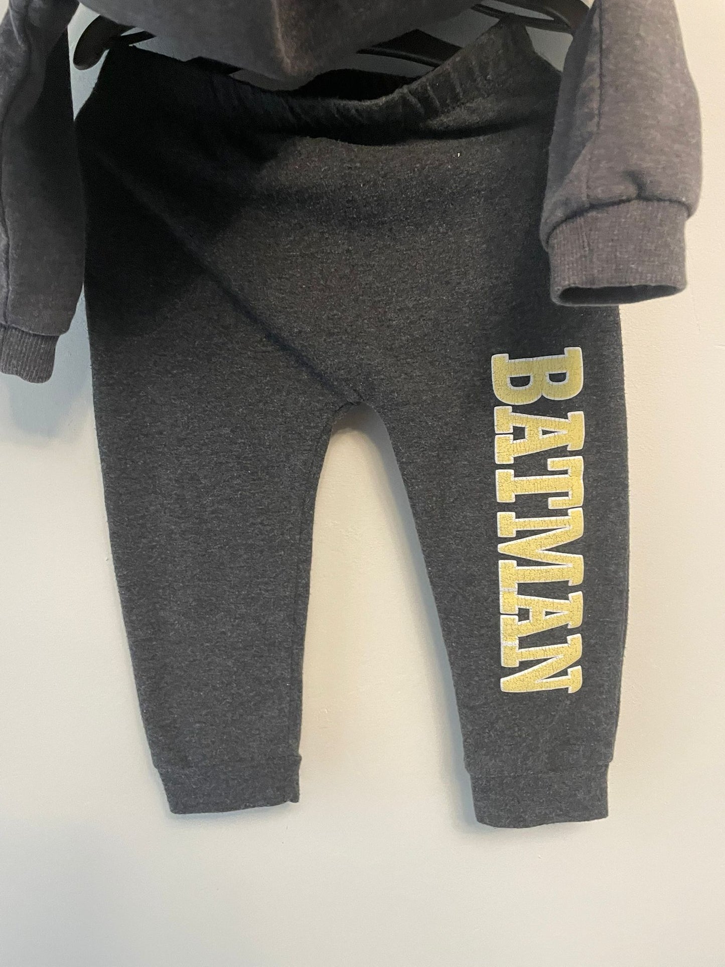 9-12m: Batman Jogger Set
