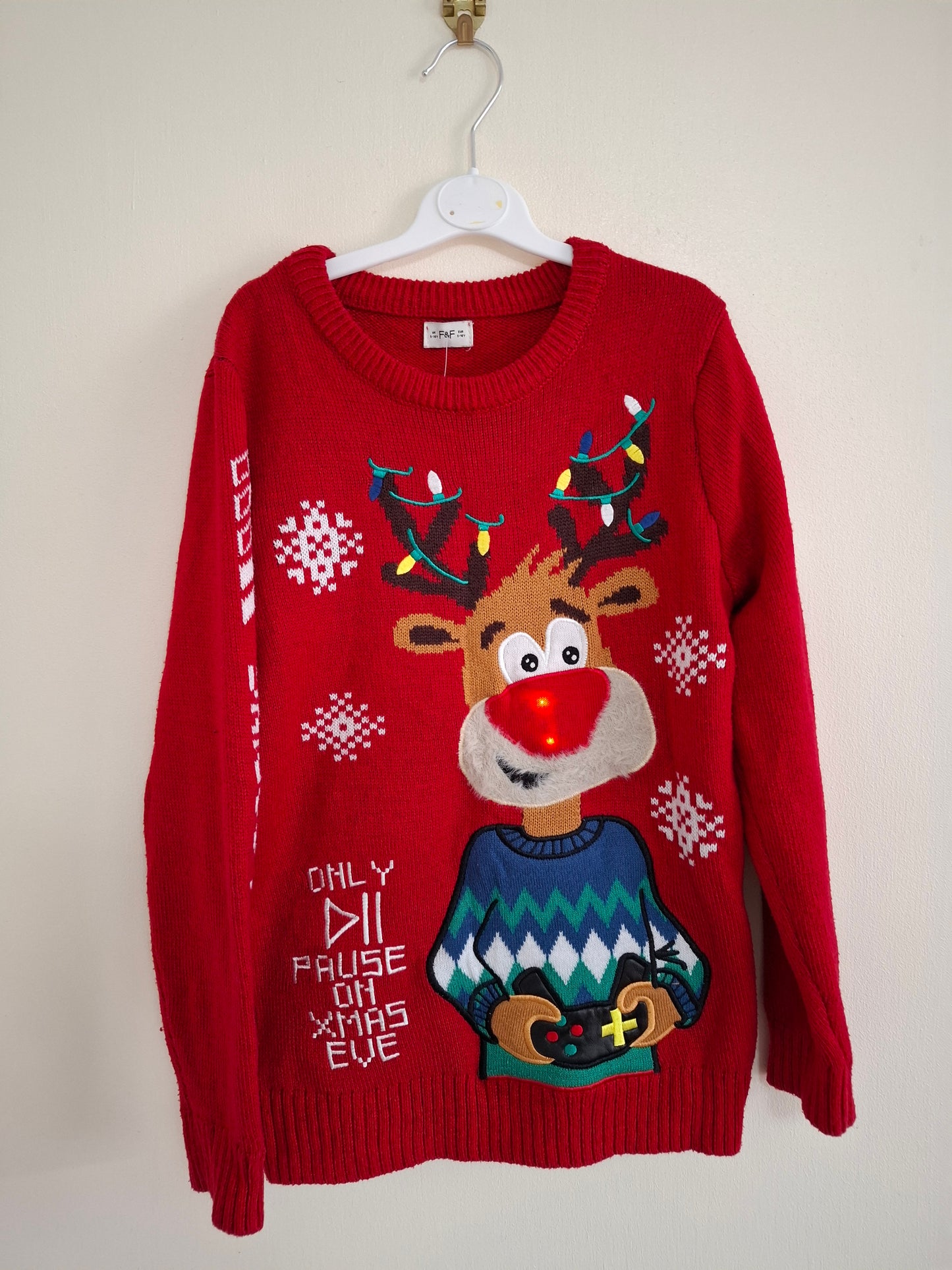 9-10y: Reindeer Gamer Christmas Jumper (Musical and flashy nose)