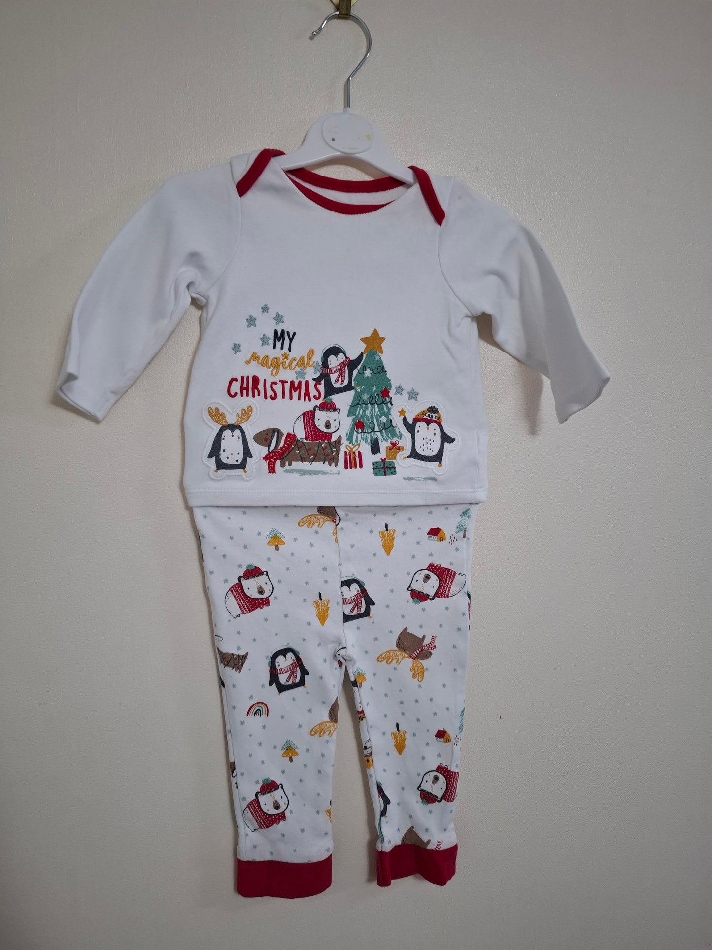 9-12m: "My Magical Christmas" Pyjamas