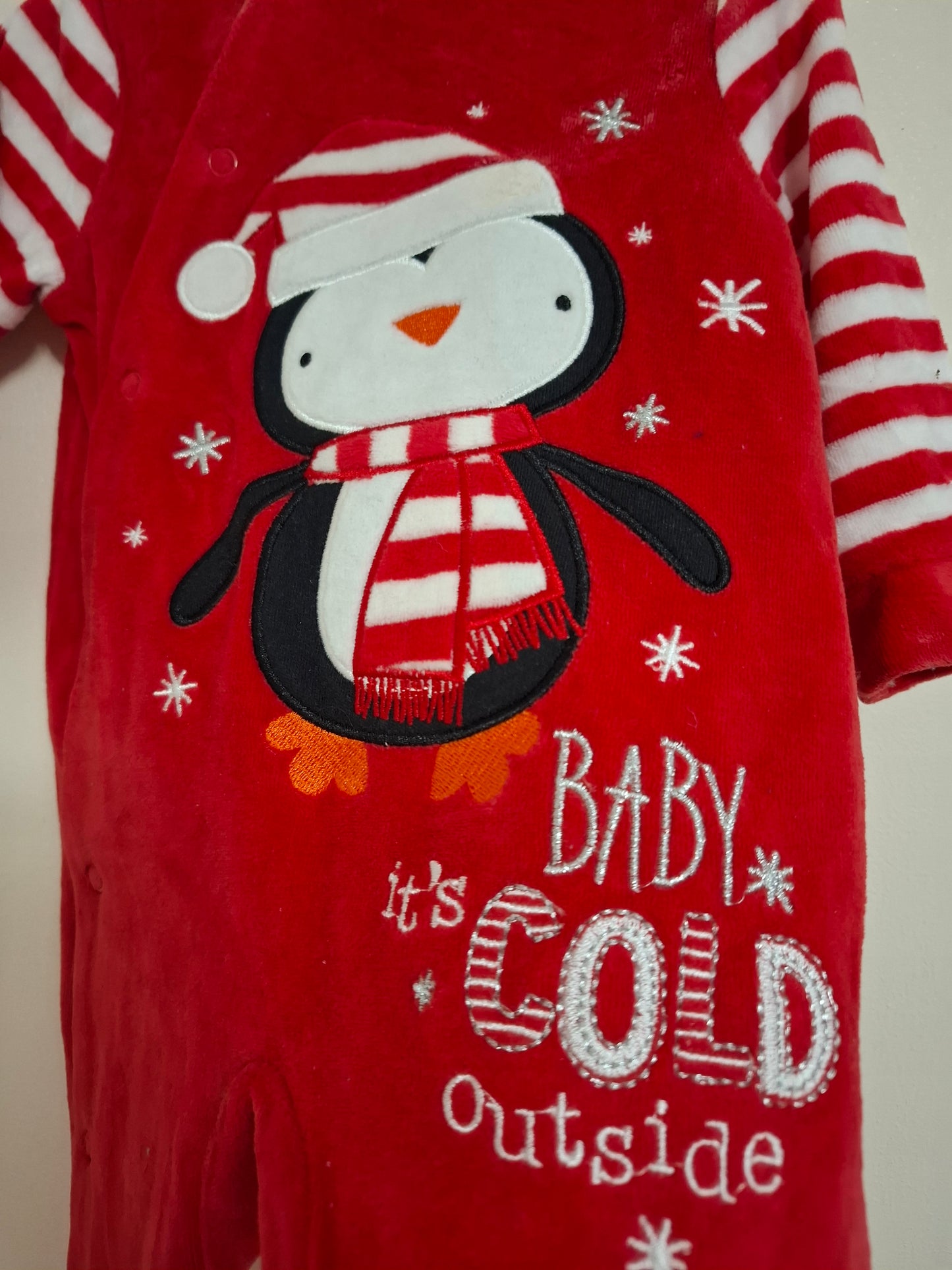 3-6m: Velour Christmas Sleepsuit