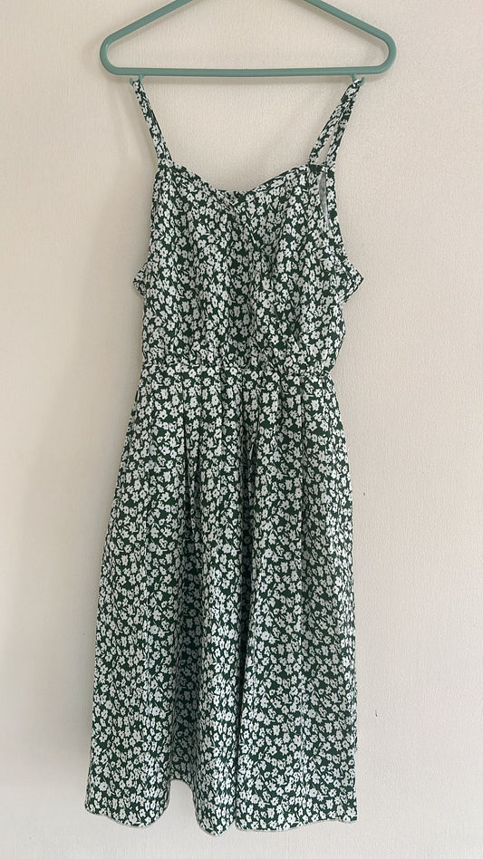 8y: Green & White Floral Dress