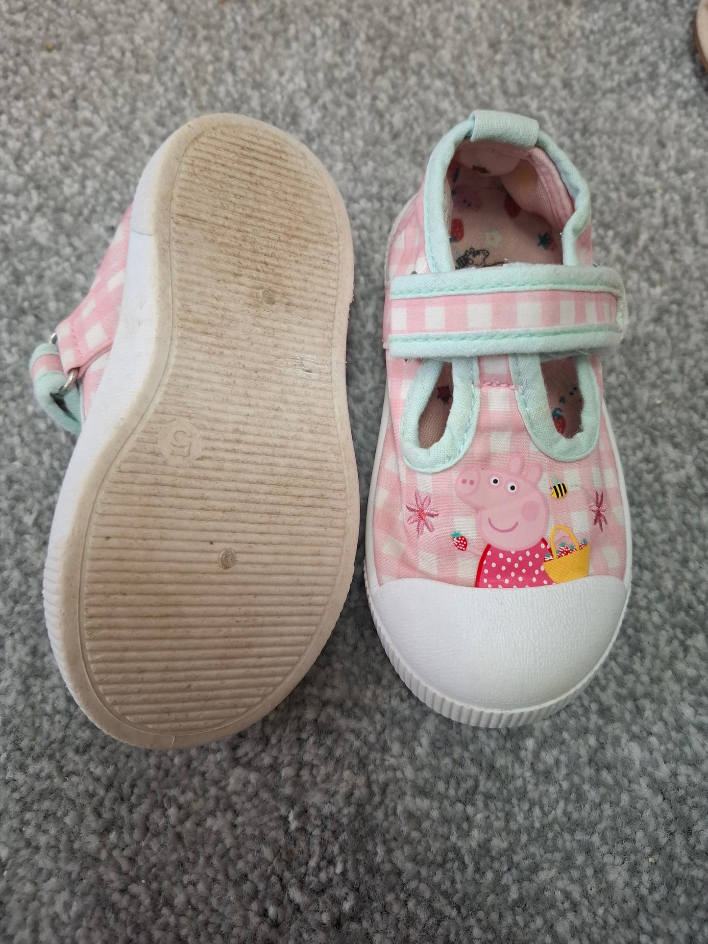 Size 5: Peppa Pig Velcro Shoes