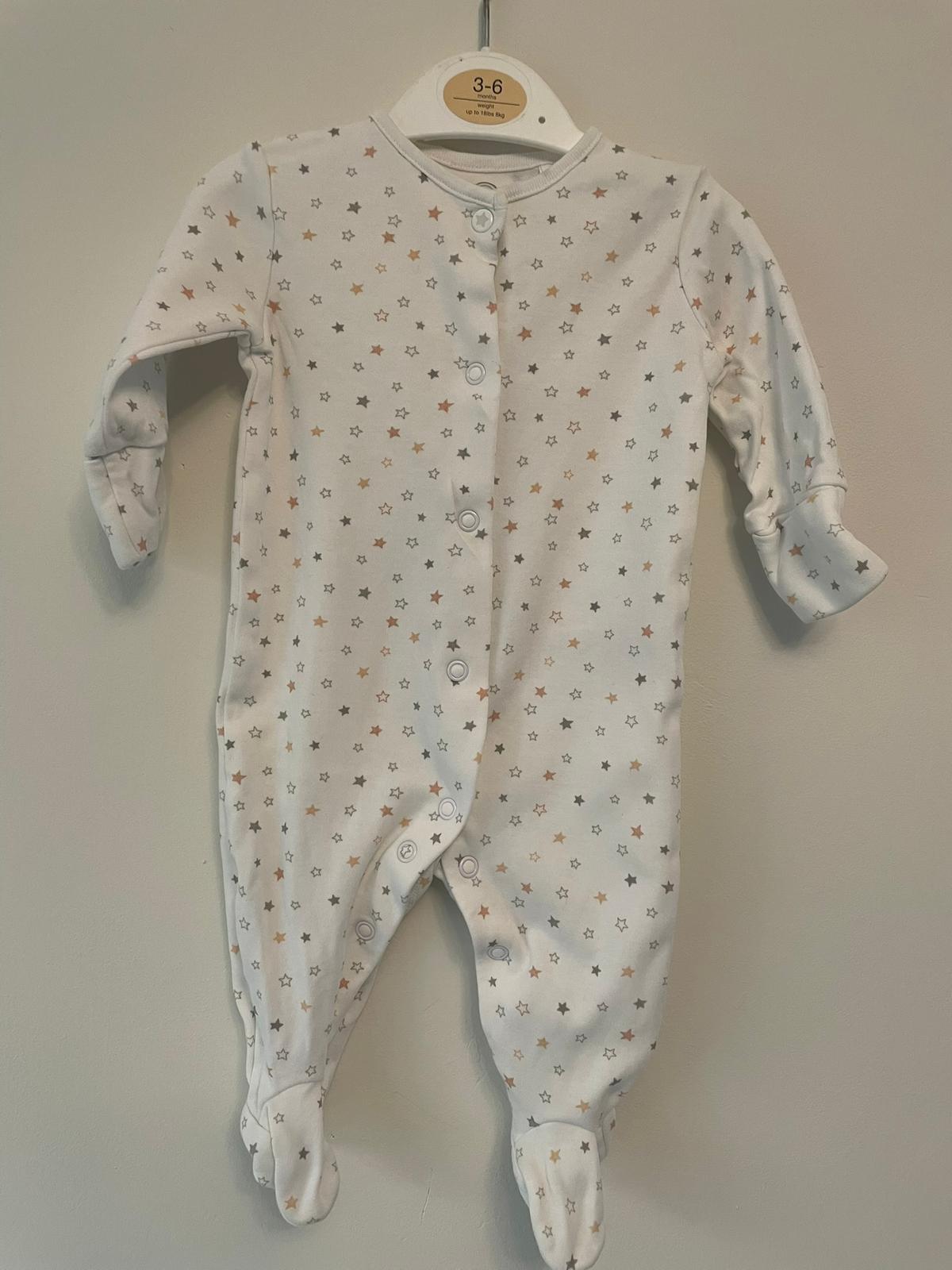 0-3m: Next Star Sleepsuit