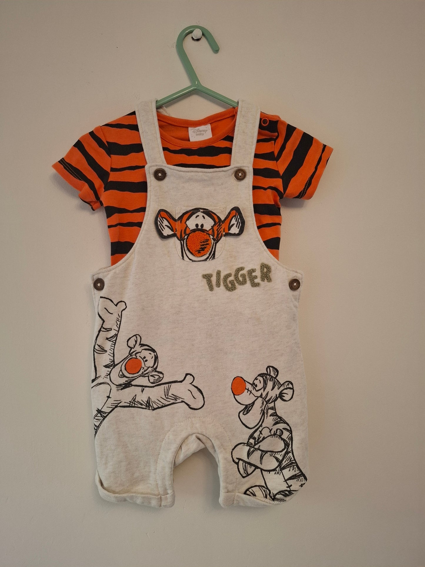 12-18m: Disney Baby Tigger Dungaree Set