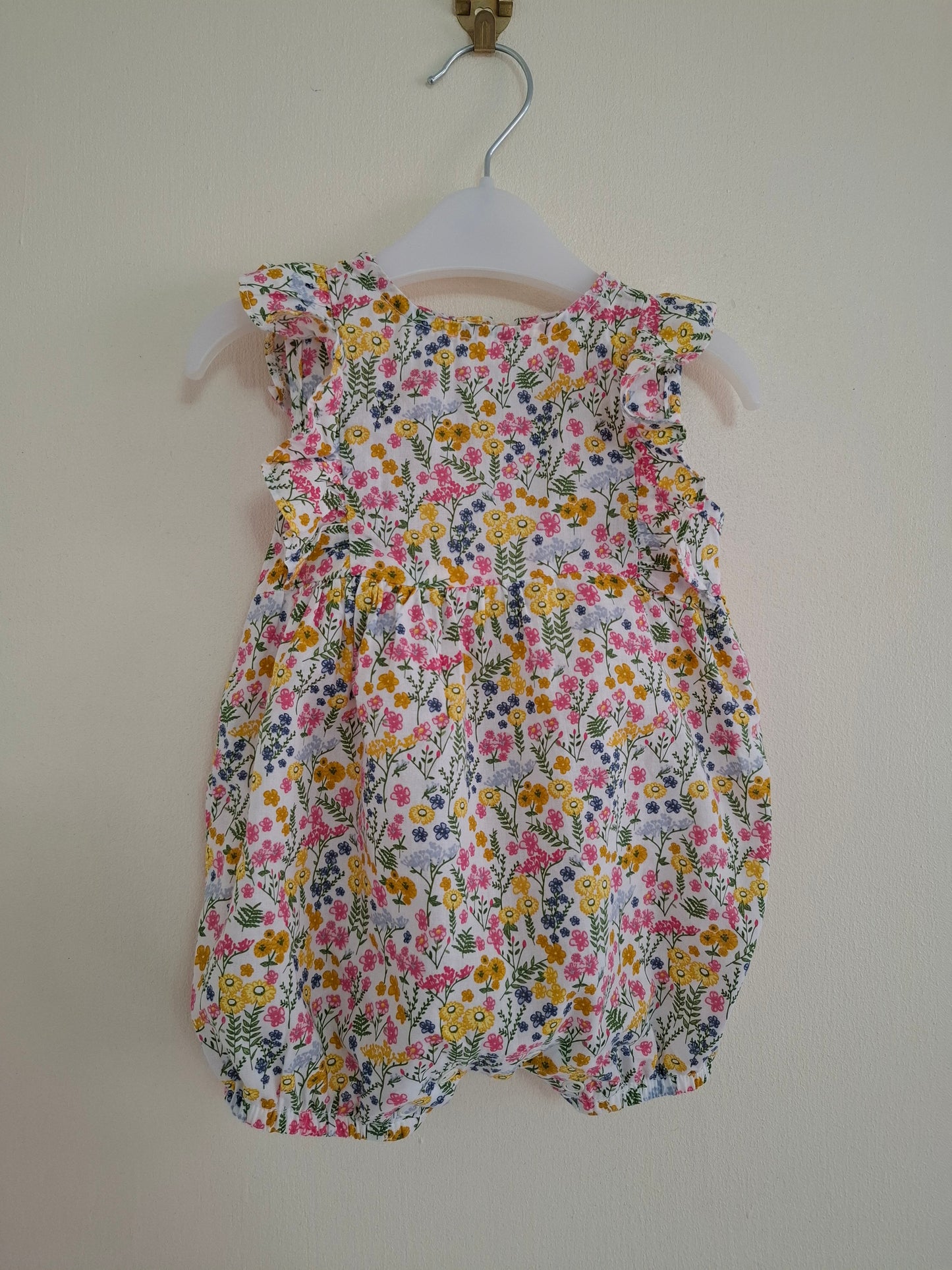 0-3m: Floral Cotton Romper