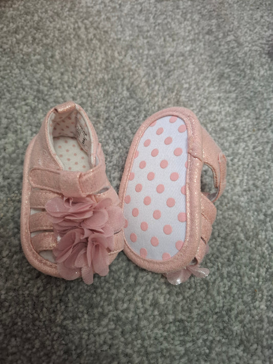 0-3m: Velco Sparkly Party Shoes
