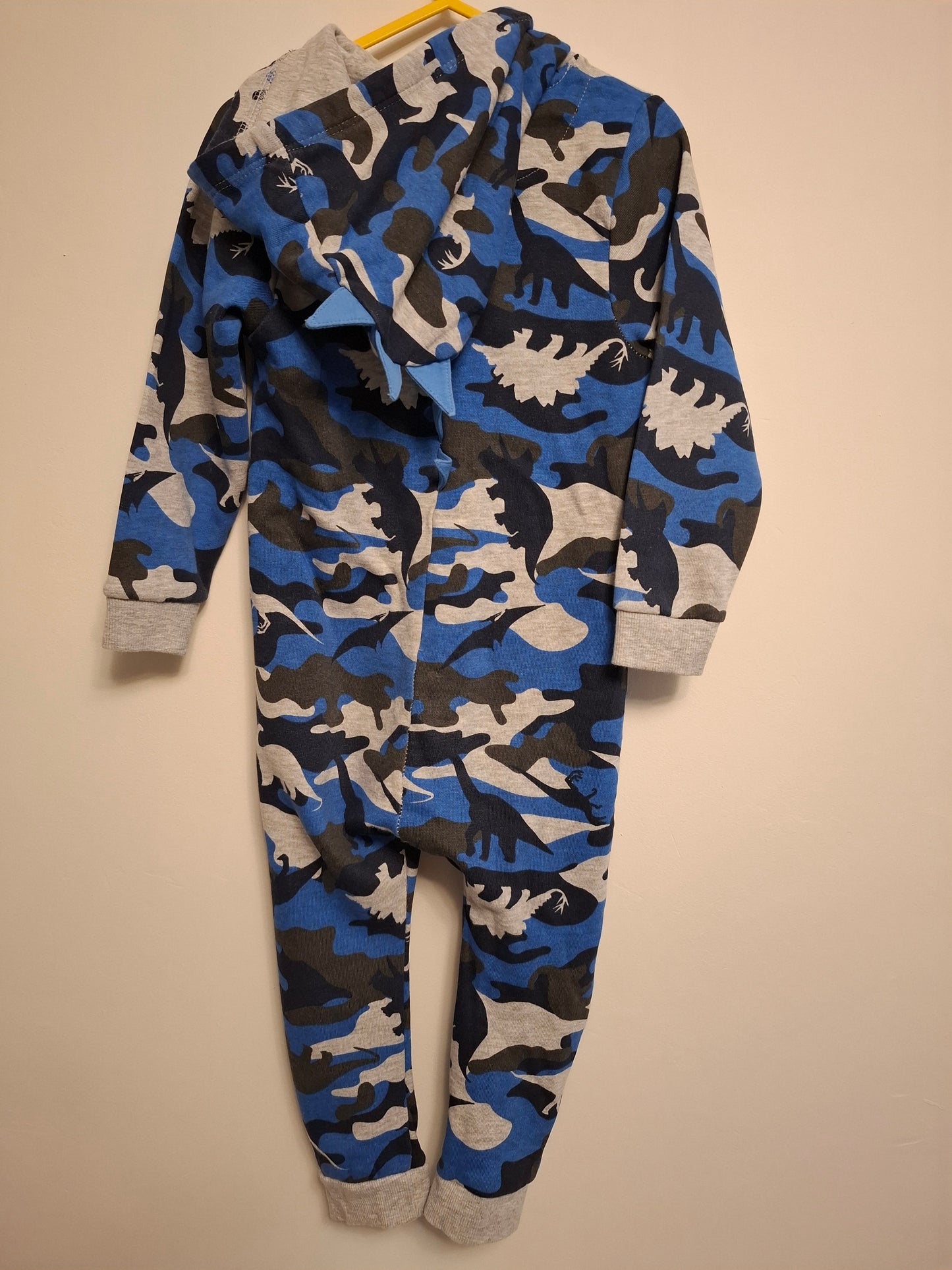 2-3y: Dino/Camo All-in-one