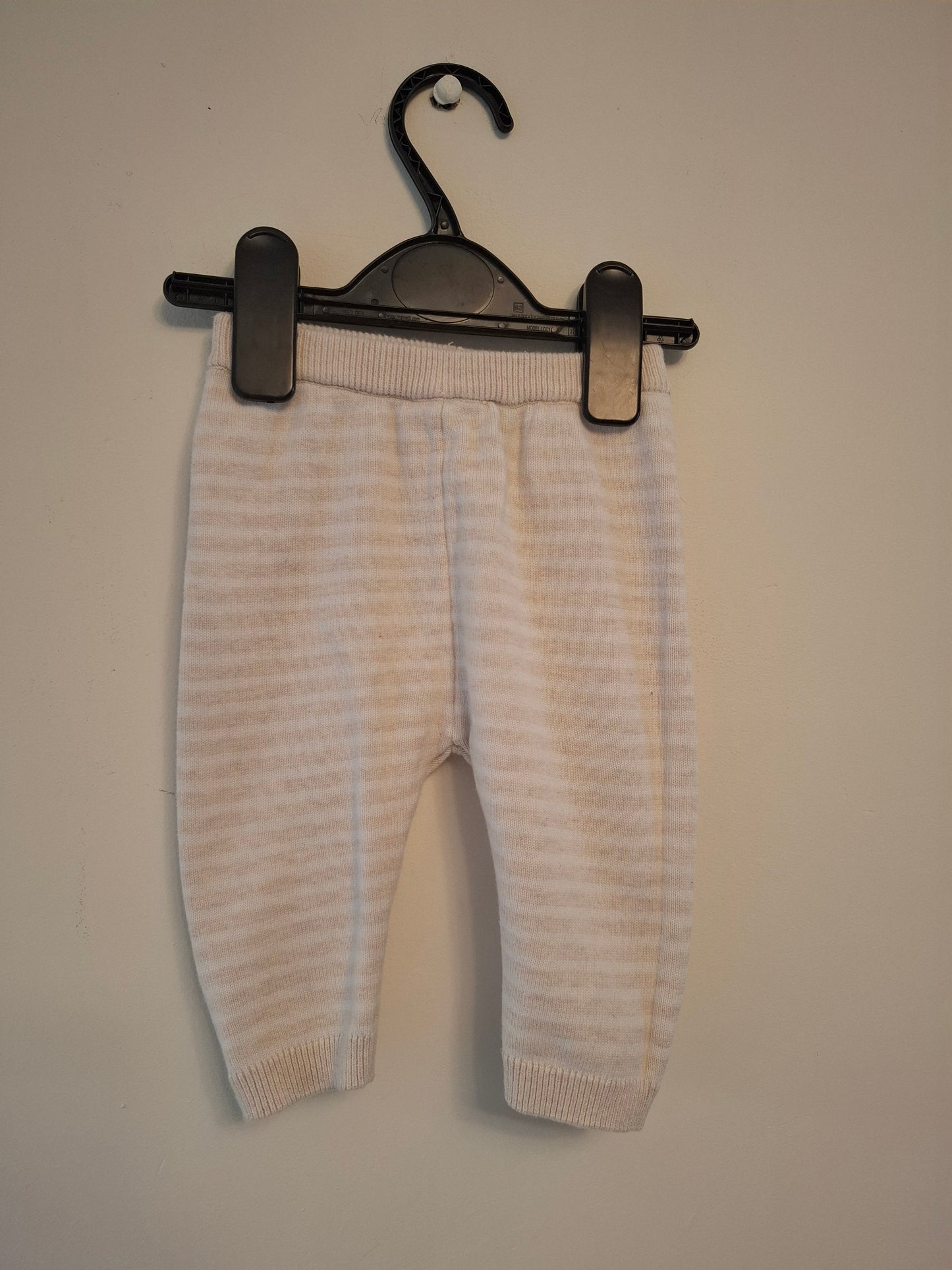3-6m: Peter Rabbit Knitted Set