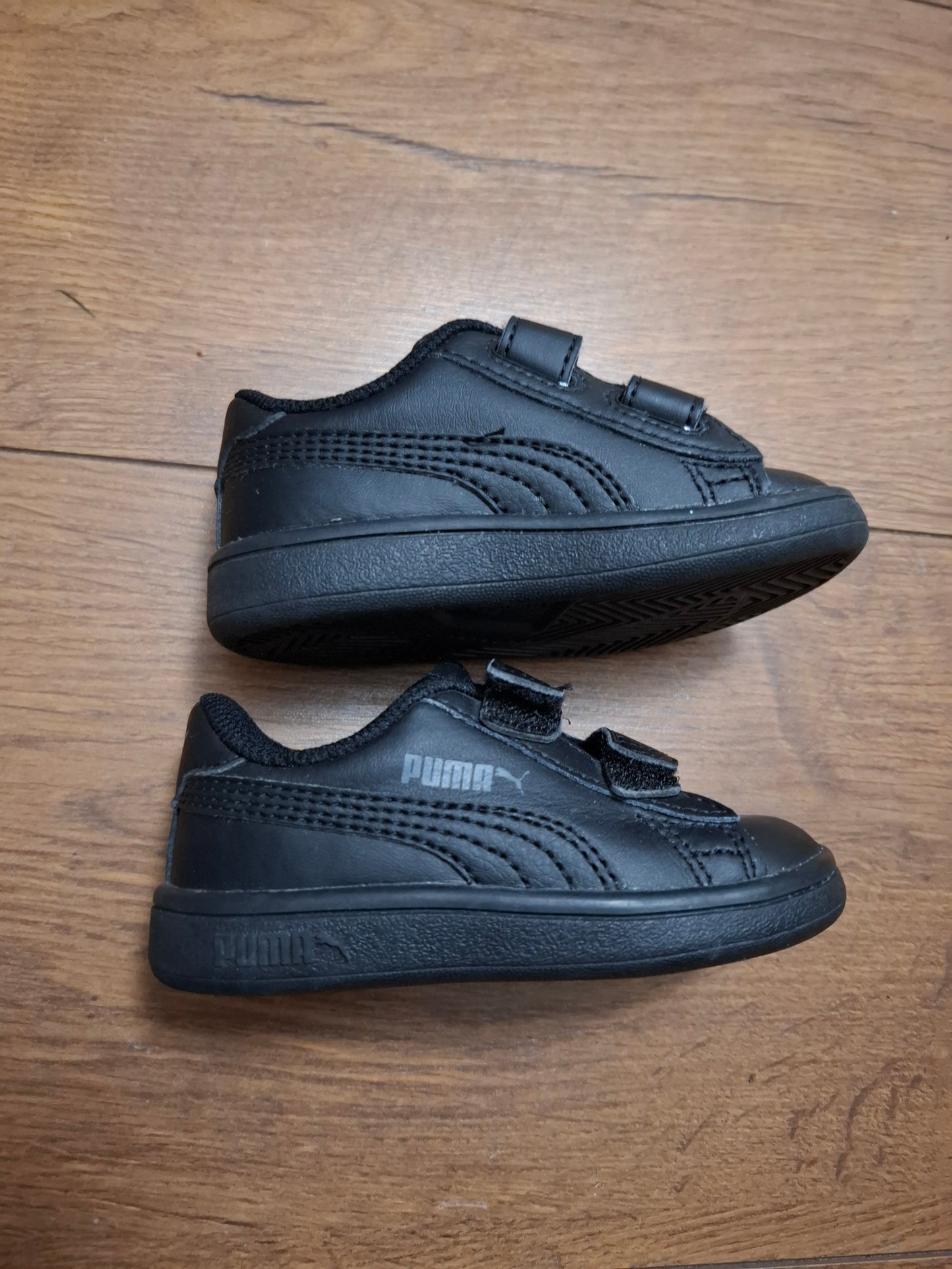 Size 4: Puma Trainers