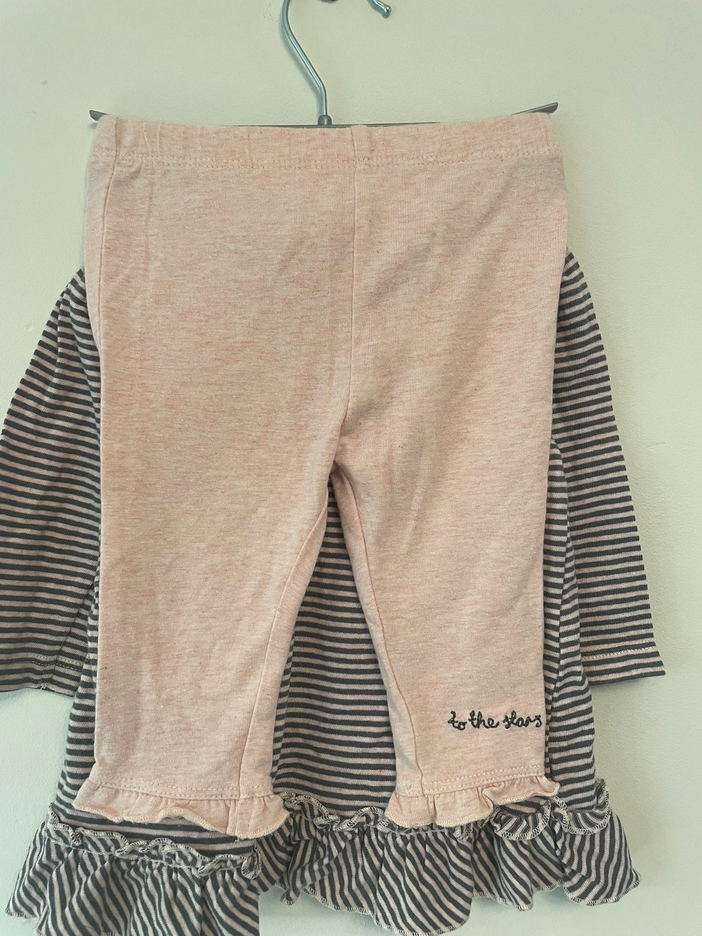 0-3m: "I love you up to the stars and back" Legging Set