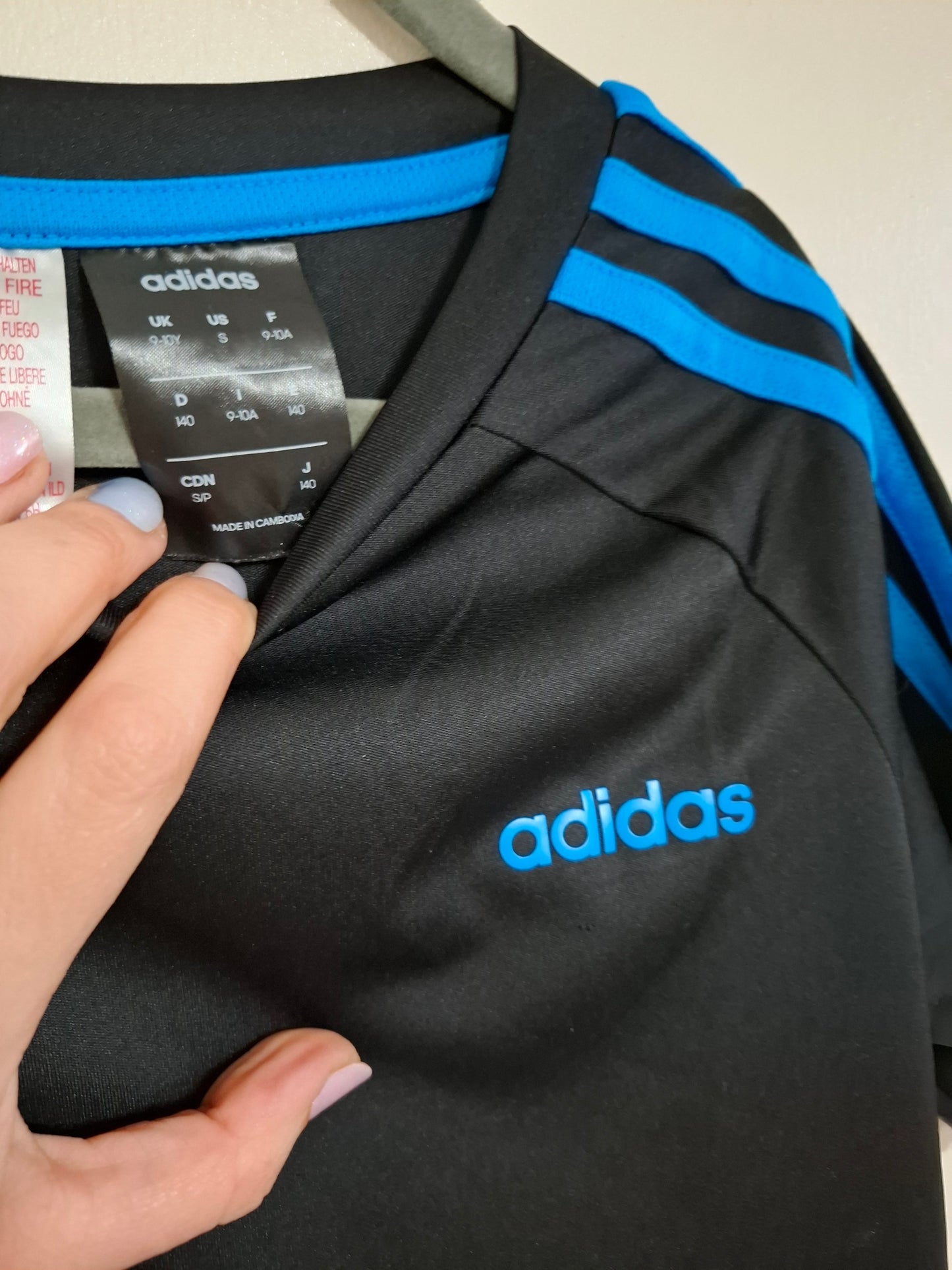 9-10y: Adidas Sports T-shirt