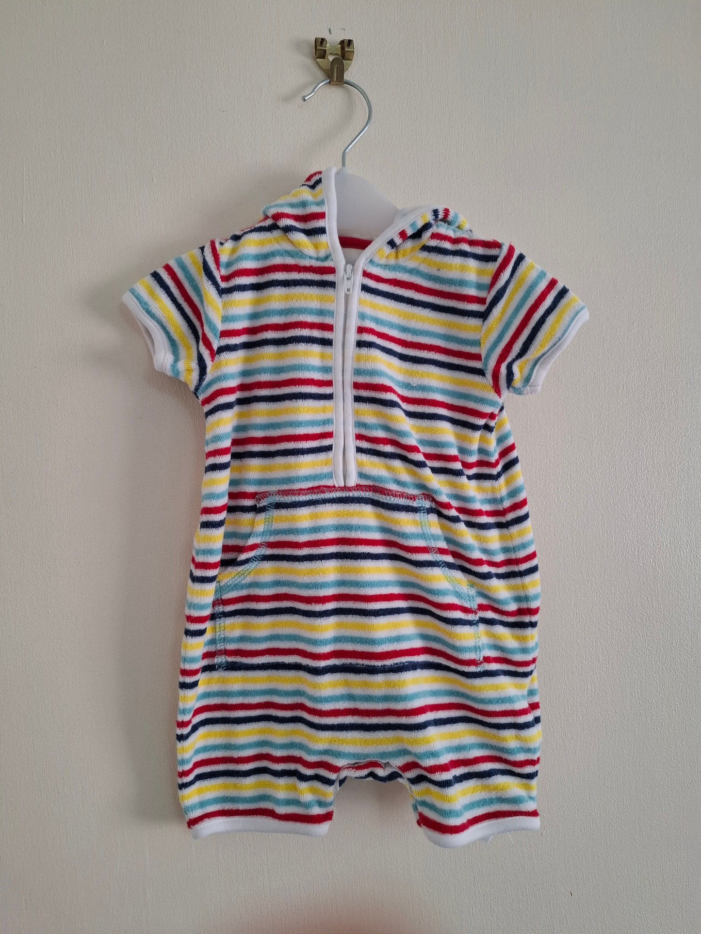0-3m: Mothercare Towling Romper