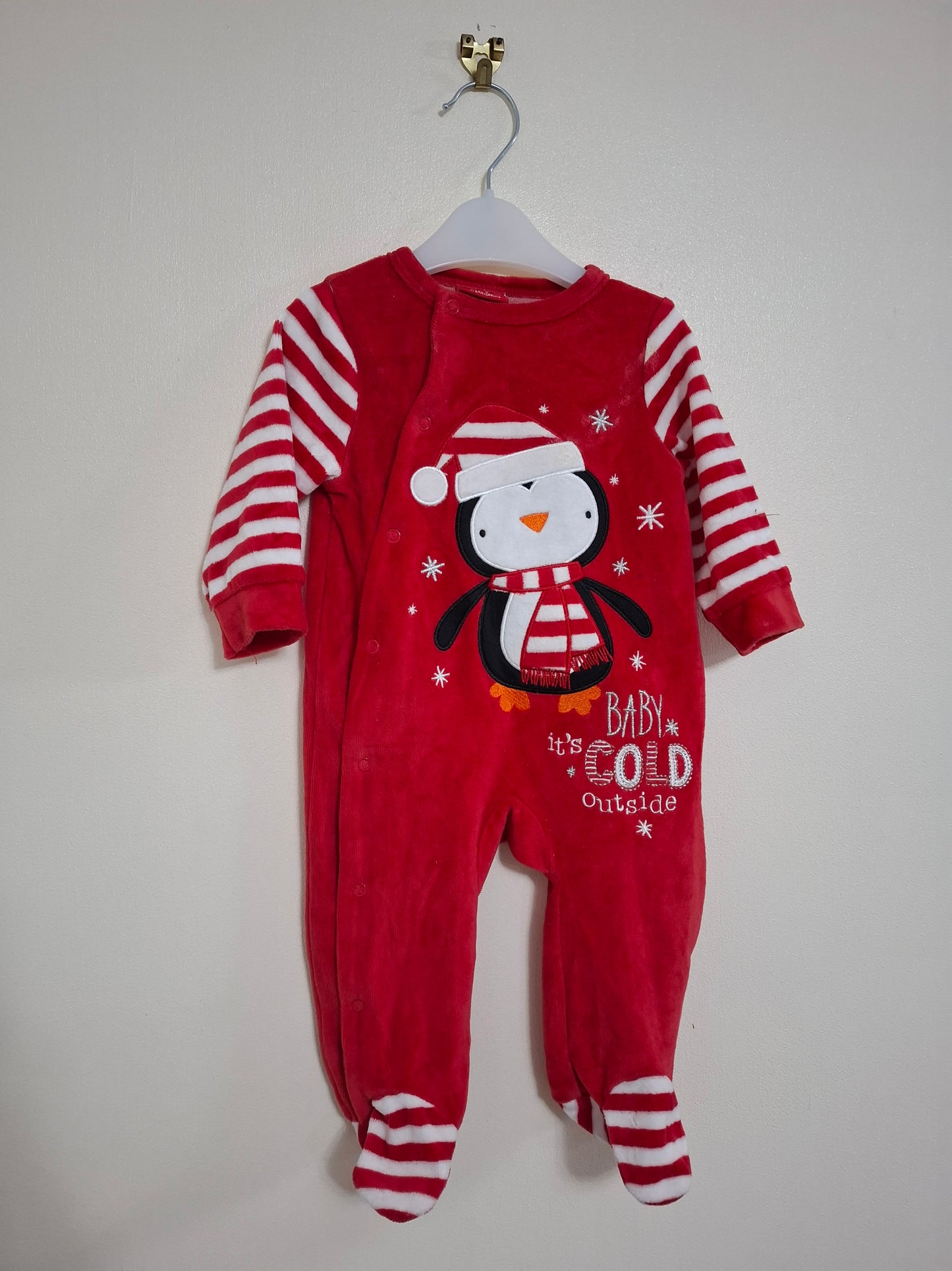3-6m: Velour Christmas Sleepsuit