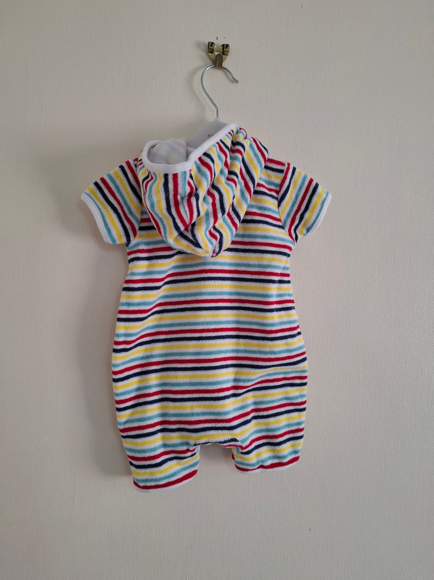 0-3m: Mothercare Towling Romper