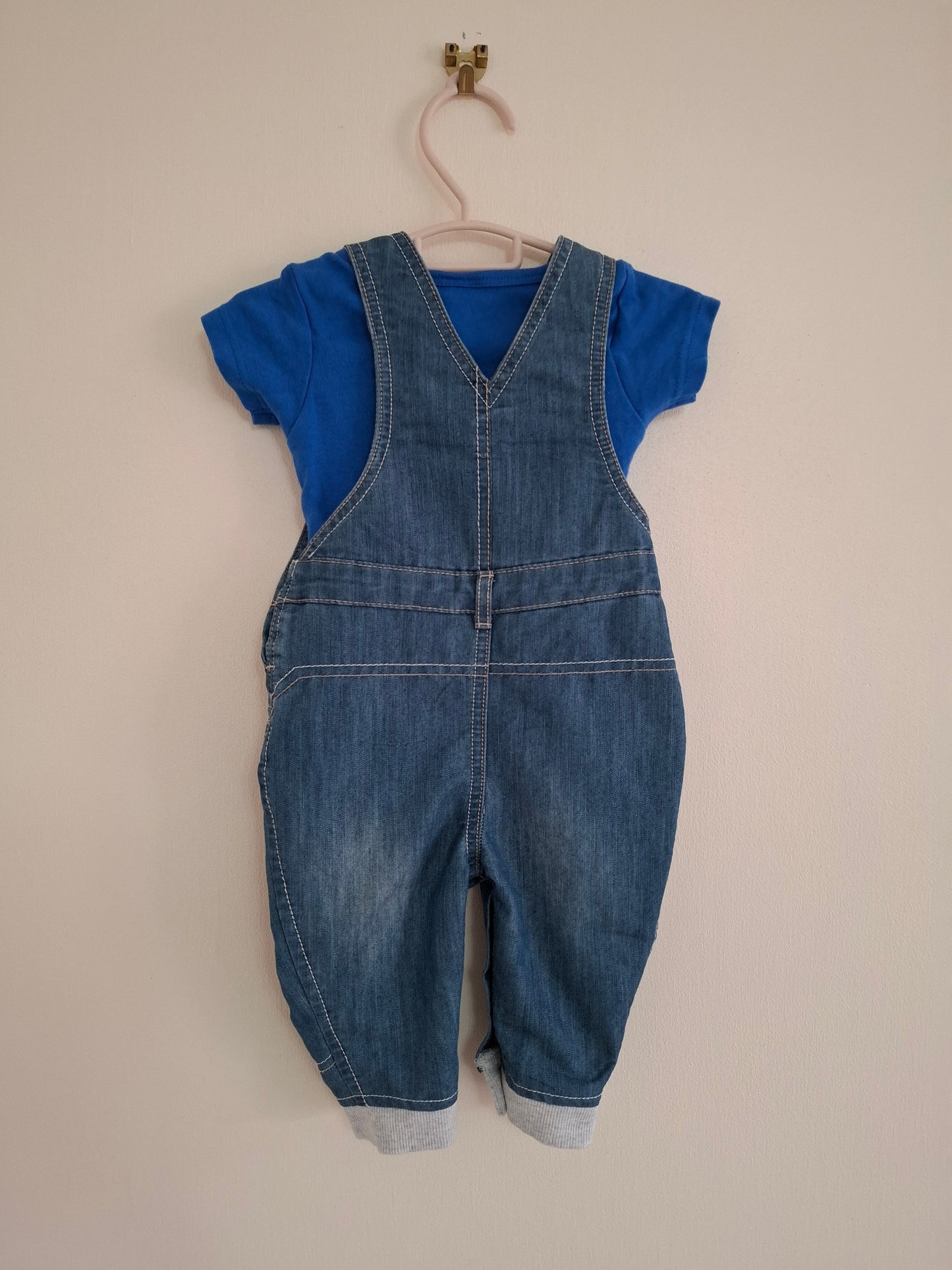 6-9m: Vehicle Themed Dungaree Set